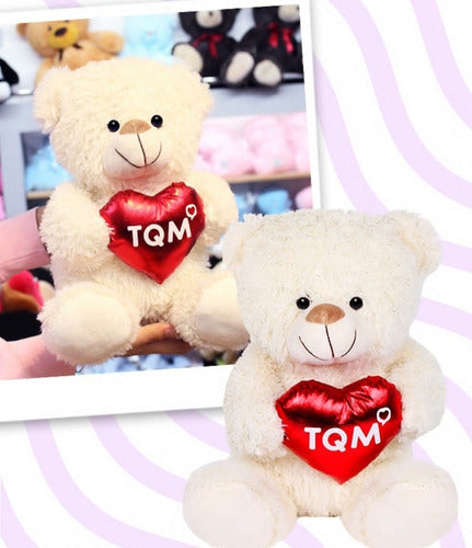 Peluche Suave Oso Tqm 30 Cm Color Blanco Corazón Rojo